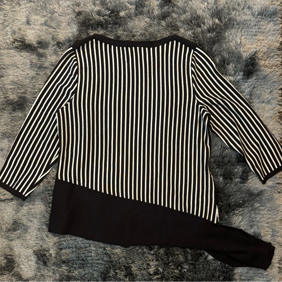 NWOT Anne Klein sweater in size Large - Picture 3 of 3